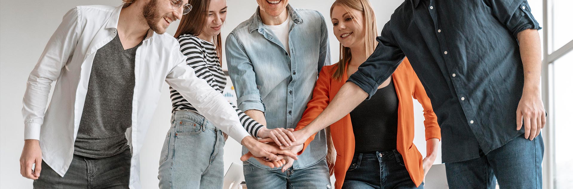 中甲关键对,决两广各取,一分,香港赛马,香港马会,赛马赛事,马术资讯