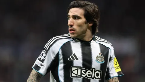 国足集结新名单揭晓：侯永永首度上榜，武磊缺席本次集训